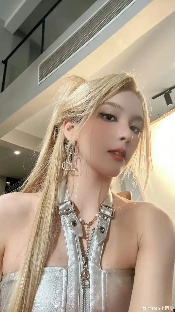 野玫瑰 下载数据增长图